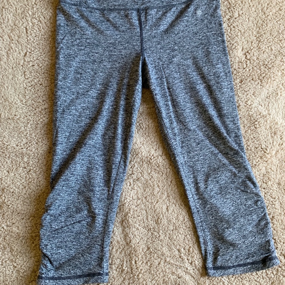Athletic leggings